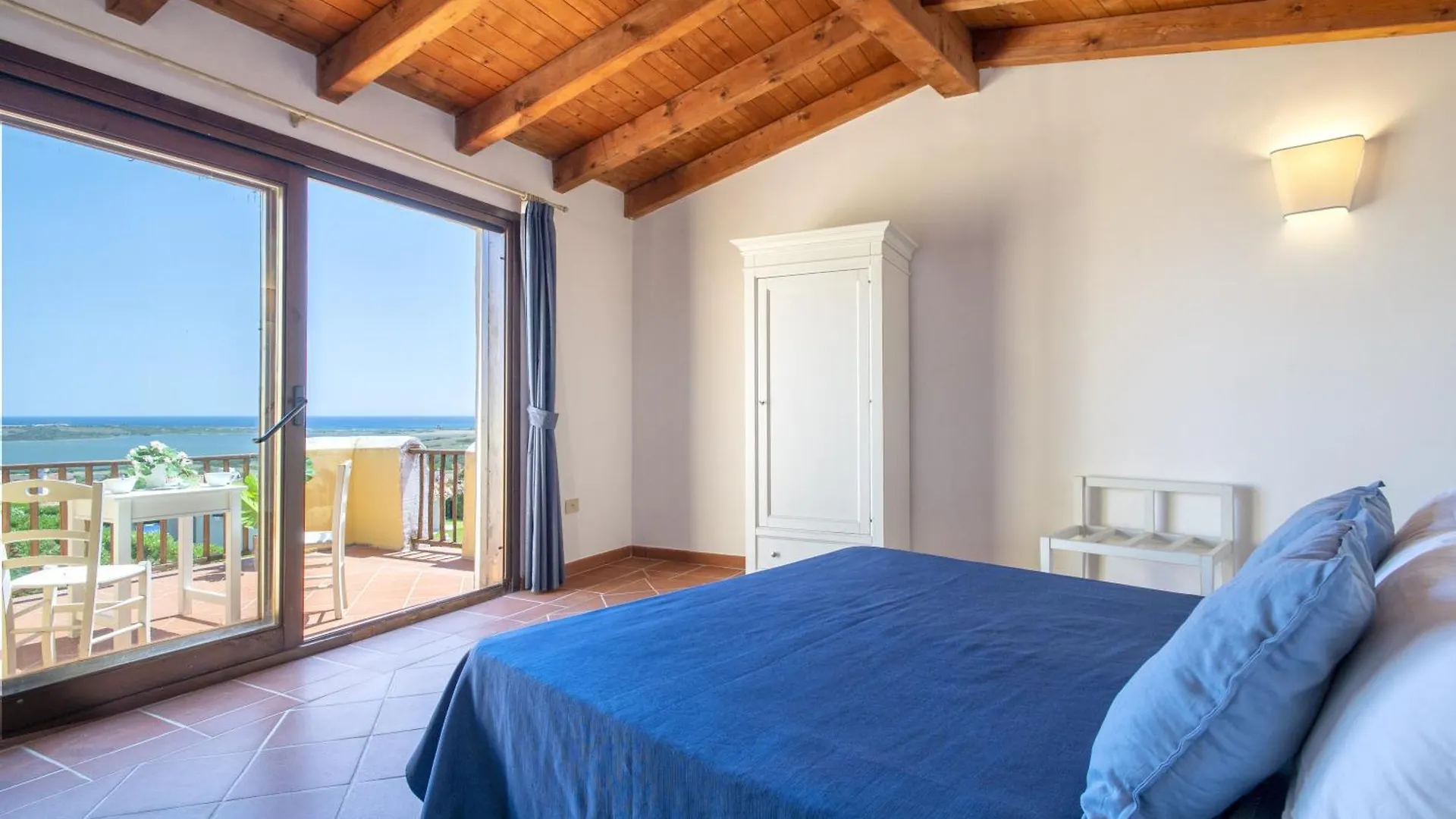 Villa Azzurra Стинтино